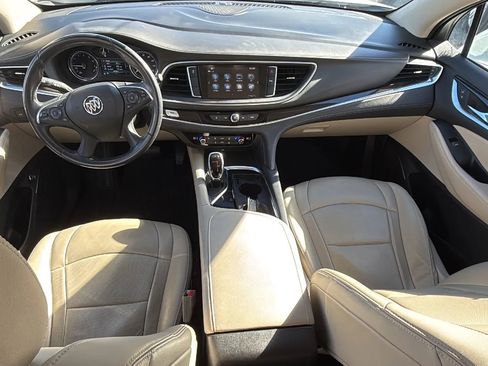 Used 2019 Buick Enclave Essence image 30