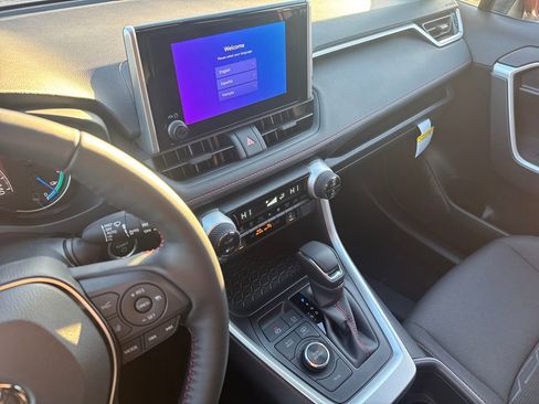 New 2025 Toyota RAV4 SE image 23