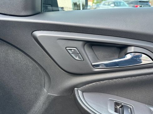 Used 2023 Chevrolet Malibu LT FWD image 37