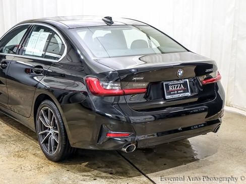 Used 2019 BMW 330i xDrive Sedan AWD/4WD image 5