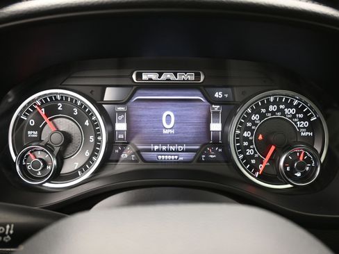 Used 2021 RAM 1500 Laramie image 26