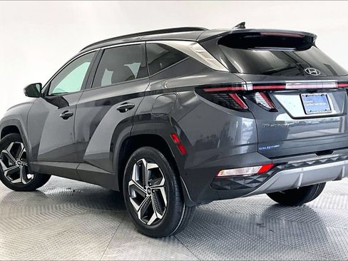 Certified 2022 Hyundai Tucson Limited AWD/4WD image 12
