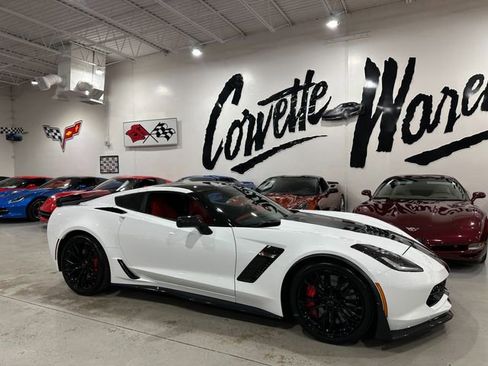 Used 2016 Chevrolet Corvette Z06 w/ 3LZ Preferred Equipment Group RWD image 10