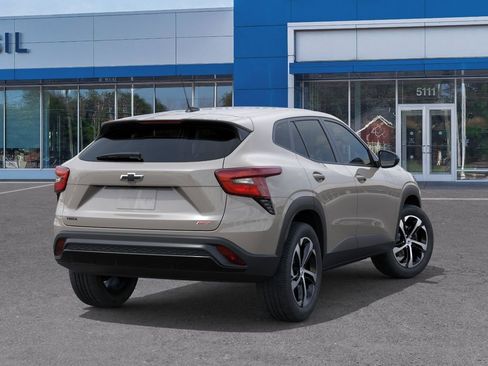 New 2026 Chevrolet Trax RS FWD image 4