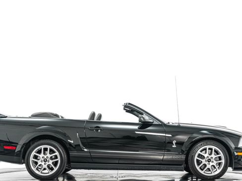 Used 2008 Ford Mustang Shelby GT500 RWD image 2