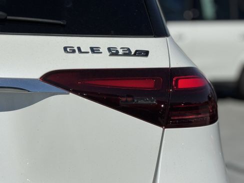 New 2026 Mercedes-Benz GLE 63 AMG S image 12
