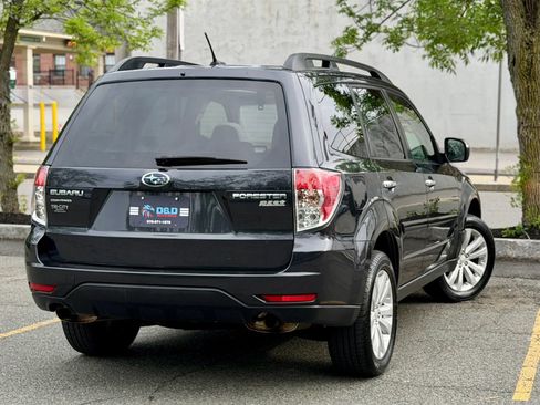 Used 2012 Subaru Forester 2.5X Premium w/ All-Weather Pkg AWD/4WD image 5