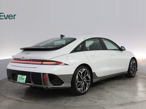 Used 2024 Hyundai Ioniq 6 SEL RWD image 3