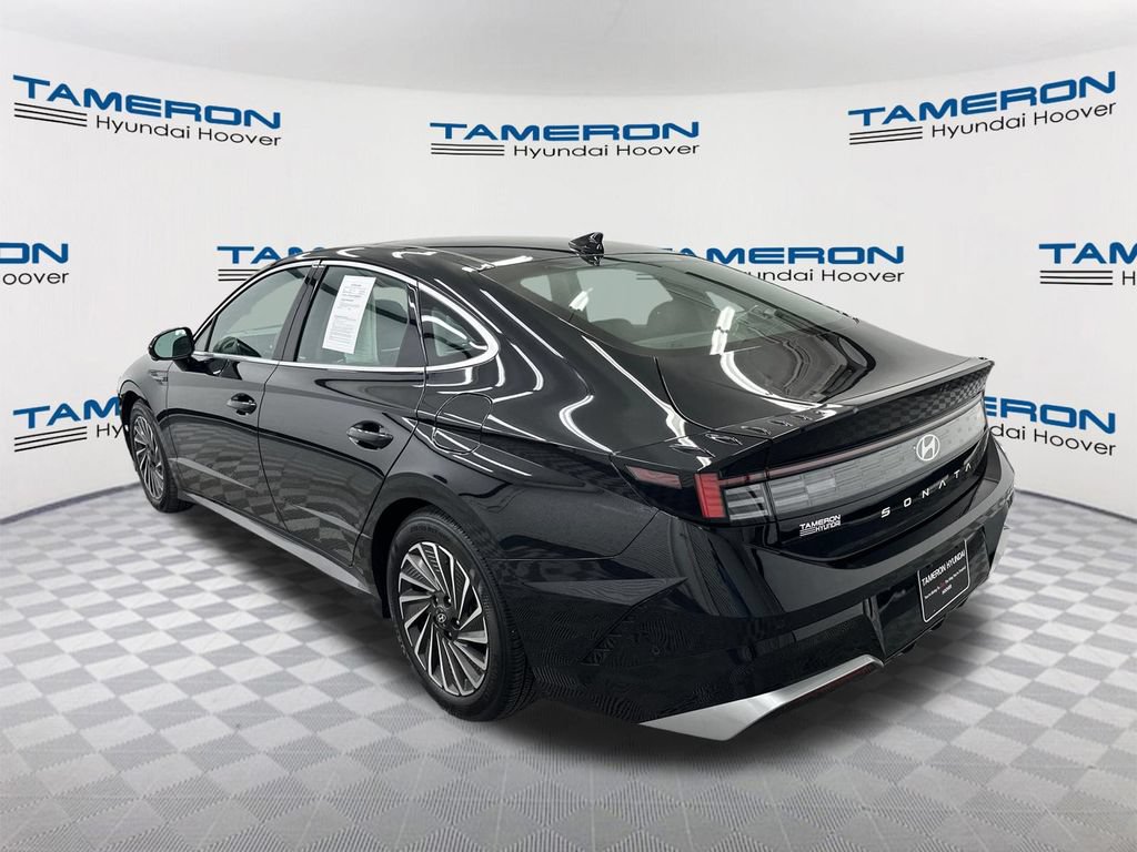 Used 2026 Hyundai Sonata Limited FWD image 3