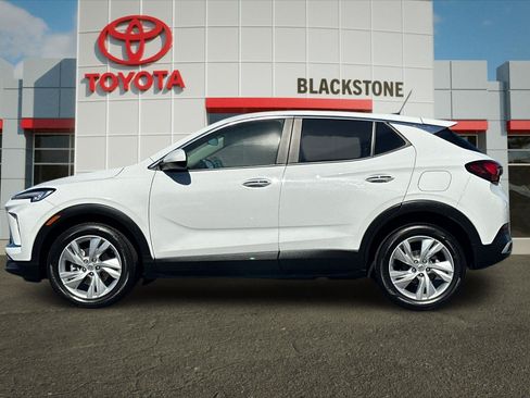 Used 2024 Buick Encore GX Preferred FWD image 6