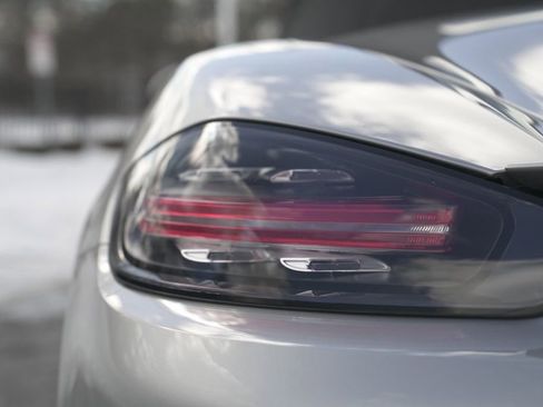 Used 2025 Porsche 718 Boxster image 16