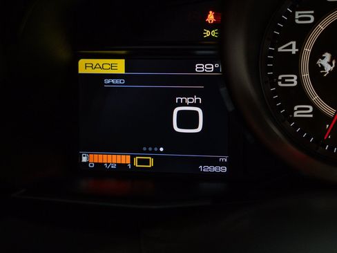 Used 2016 Ferrari 488 GTB RWD image 22