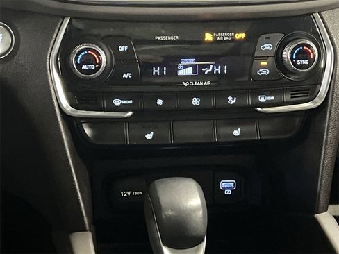 Used 2019 Hyundai Santa Fe Limited image 15