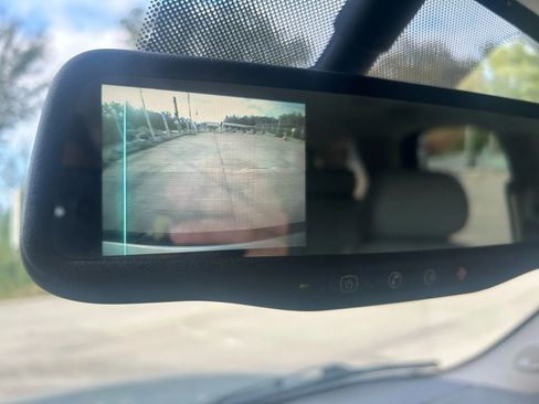 Used 2010 GMC Yukon SLT w/ SLT-2 Equipment Package image 31