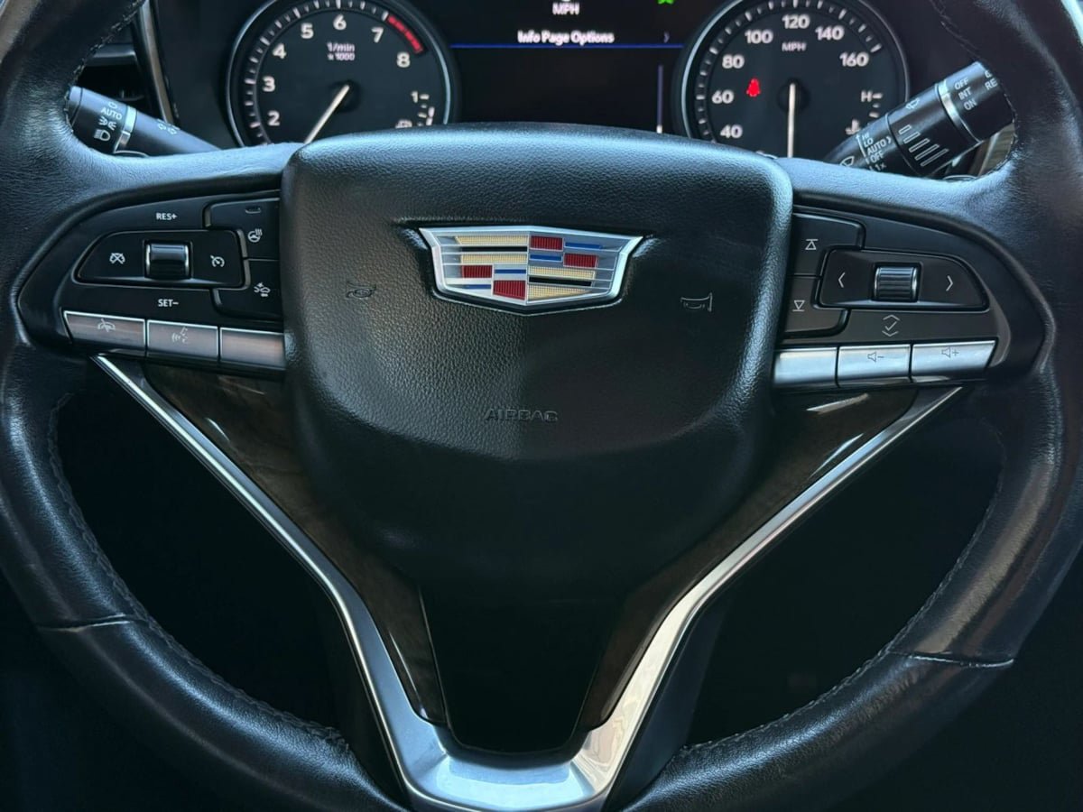 Used 2020 Cadillac XT6 Premium Luxury FWD image 58