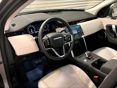 Certified 2025 Land Rover Discovery Sport S image 23