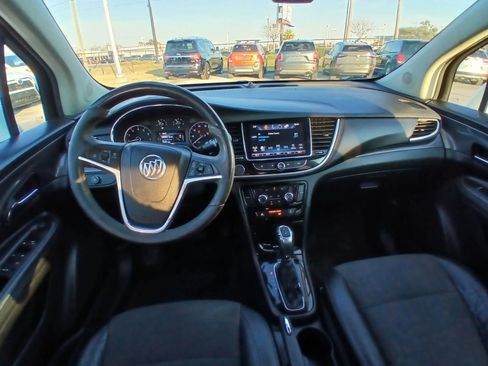 Used 2017 Buick Encore Sport Utility 4D image 25