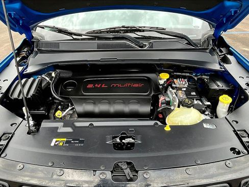 Used 2018 Jeep Compass Altitude w/ Popular Equipment Group image 9