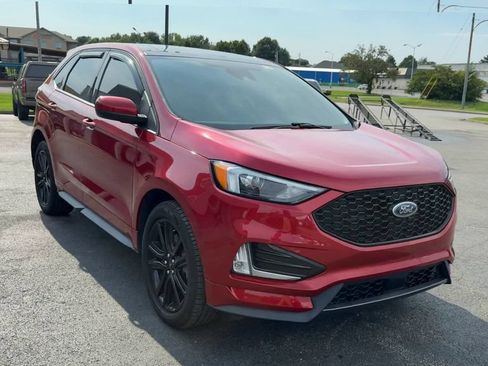 Used 2022 Ford Edge ST-Line w/ Class II Trailer Tow Package AWD/4WD image 9