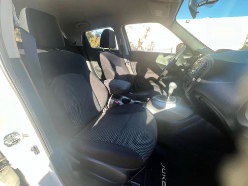Used 2015 Nissan Juke S image 12