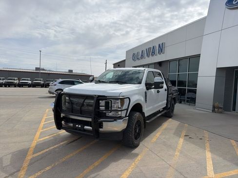 Used 2019 Ford F250 XLT image 3