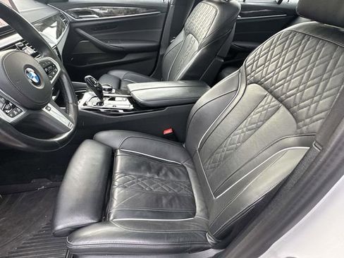 Certified 2023 BMW M550i xDrive w/ Executive Package image 26