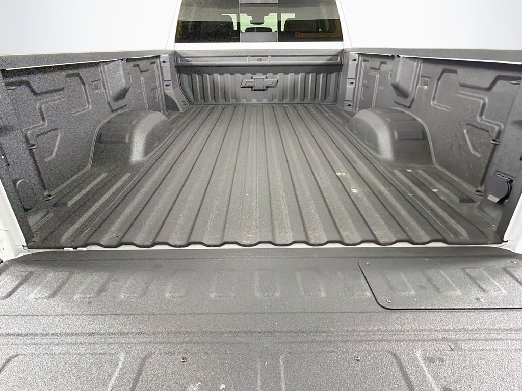 Used 2025 Chevrolet Silverado 2500 High Country w/ Technology Package AWD/4WD image 23