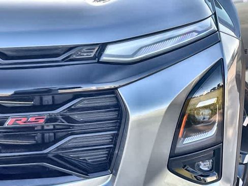 Used 2025 Chevrolet Equinox RS w/ Safety and Technology Package FWD image 24