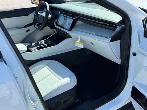 New 2026 Jeep Cherokee Limited AWD/4WD image 19