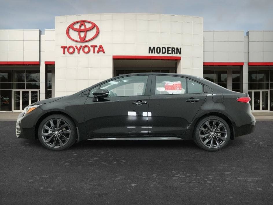 New 2026 Toyota Corolla SE FWD image 2