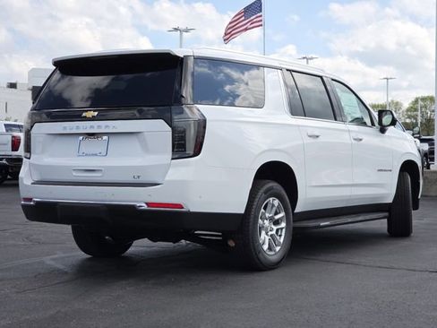 New 2026 Chevrolet Suburban LT AWD/4WD image 25