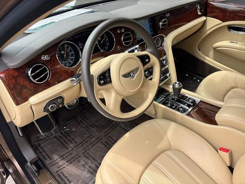 Used 2011 Bentley Mulsanne RWD image 7
