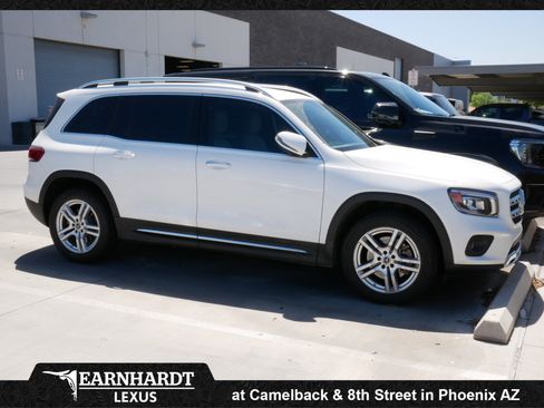 Used 2022 Mercedes-Benz GLB 250 image 1