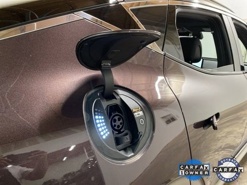 Used 2024 Genesis GV60 RWD image 98