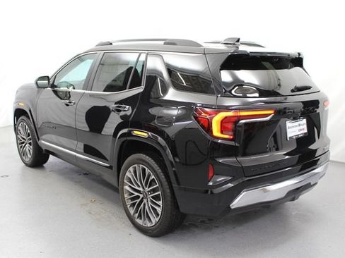 New 2026 GMC Terrain Denali w/ LPO, Black Badging Package AWD/4WD image 10