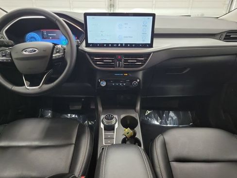 Certified 2025 Ford Escape Platinum AWD/4WD image 14