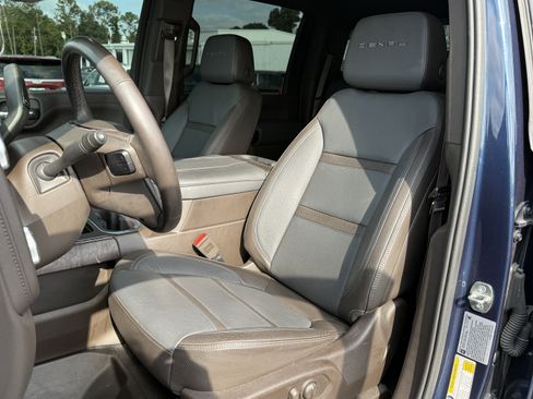 Used 2023 GMC Sierra 2500 Denali w/ Denali Ultimate Package AWD/4WD image 7