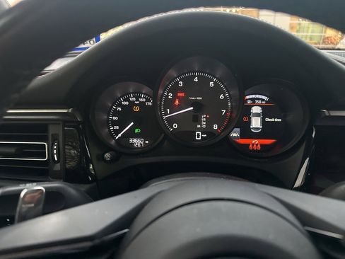 Used 2022 Porsche Macan S image 7