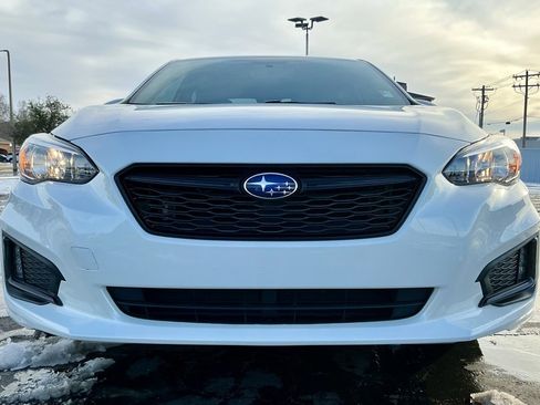 Used 2017 Subaru Impreza 2.0i Sport image 9