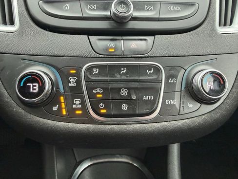 Used 2020 Chevrolet Malibu LT image 16