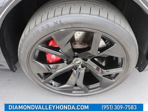 Used 2022 Audi RS Q8 AWD/4WD image 33