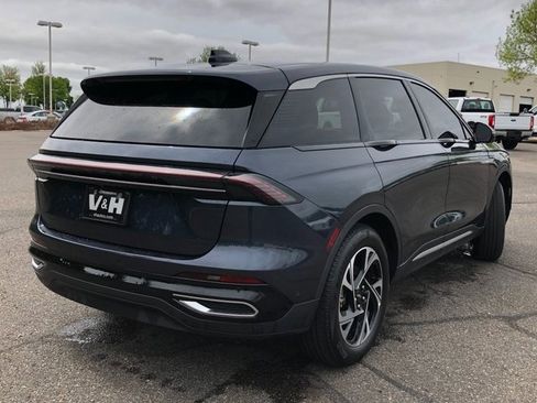 Used 2024 Lincoln Nautilus Premier w/ Equipment Group 102A image 32