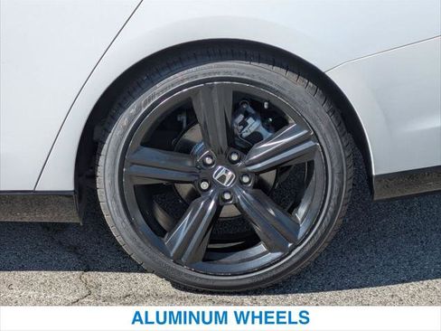 Used 2023 Honda Accord Sport image 11