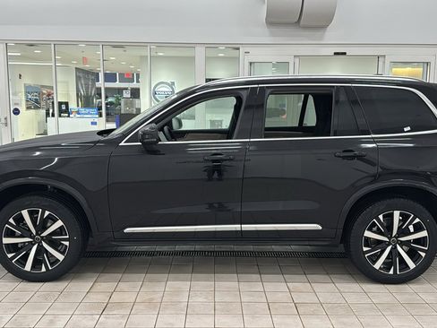 New 2026 Volvo XC90 B5 Core image 8