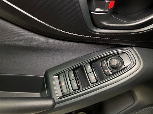 Used 2018 Subaru Crosstrek 2.0i Premium w/ Eyesight System image 43