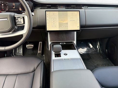 New 2026 Land Rover Range Rover Long Wheelbase Autobiography AWD/4WD image 20