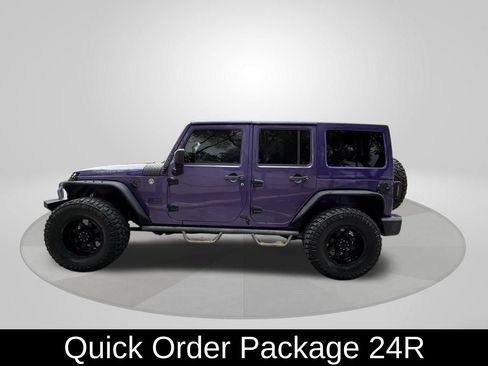 Used 2017 Jeep Wrangler Unlimited Rubicon w/ Connectivity Group AWD/4WD image 4