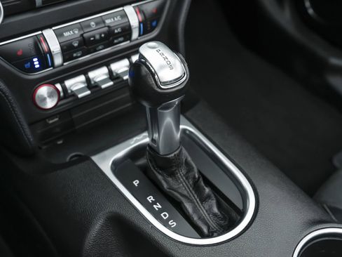 Used 2020 Ford Mustang Premium image 17