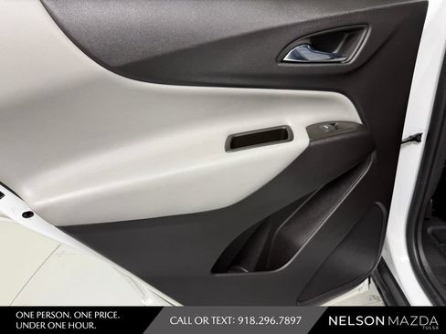 Used 2023 Chevrolet Equinox LS w/ LS Convenience Package FWD image 33