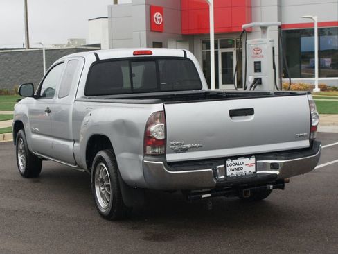 Used 2013 Toyota Tacoma 2WD Access Cab image 11